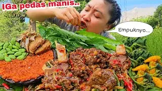 IGA PEDAS MANIS ,SAMBAL LALAPAN MESTI DAUN PEPAYA BIAR SEHAT 😁