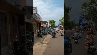 Wibble Wobble but DON'T Fall Down! - Moto Travel Diaries in Indonesia 🇮🇩!
