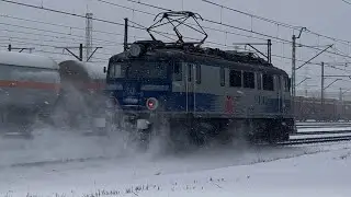 Nie nadążałem przecierać obiektywu w tę potężną śnieżycę...