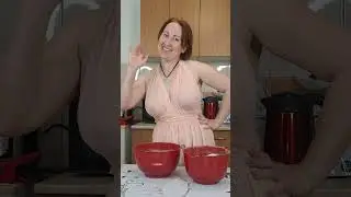 I'm baking. Nudist kitchen. Cooking show. Mila naturist