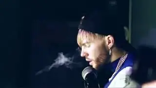 Серёжа курит)))Для фанатов Диджея Элджея)