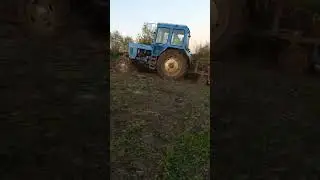 МТЗ-80, передній міст із т-40 став у нагоді.