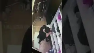 читая намаз ворует деньги