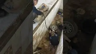 Леха крадёт бензин!!!