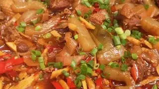Жареная утка с моюй 魔芋烧鸭  Китайская кухня  中国美食  Сычуаньское блюдо 川菜
