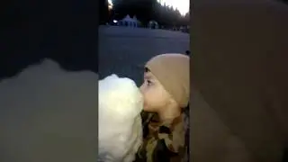 Детки конфетки гуляют. ЦПКиО фонтан (Ребятки Котятки)