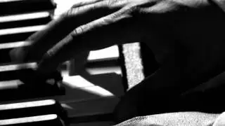Pretty Wings -An Excerpt From Maxwell "Five Days Of Black"