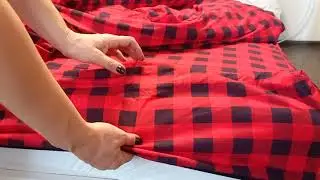Трикотажное постельное белье Patterns, цвет клетка красная