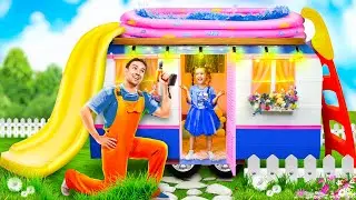 Я строю секретный замок из картона для младшей сестры!