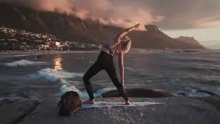 Beach side hot yoga by Model Taryn Elliott FULL HD 1080p