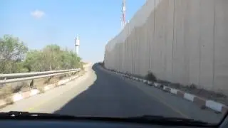 The wall between the Gaza Strip and Israel ... You have to see it (Taken from the Israeli side)