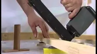 Укладка массивной доски на стяжку на лаги