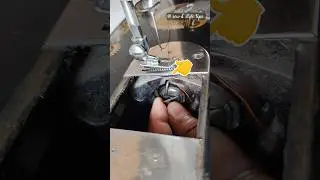 How to remove and insert a bobbin case 