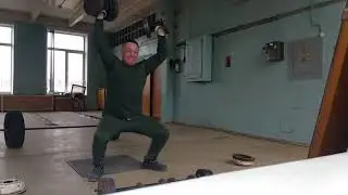 2*22 гири жим из низкого присяда.