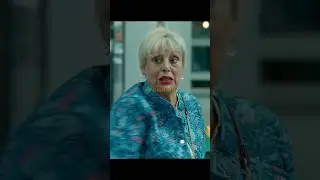 Старуха обогнала молодую девушку🤤 