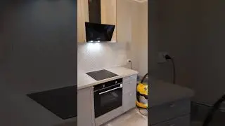 Кухня Леруа Мерлен с укладкой фартука из керамики