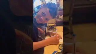 SON gets to choose the TIP for the WAITRESS 🤣🤣🤣