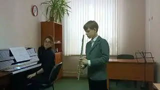 1.Н. Раков. Аллегро из сон. для гобоя и фо-но. 2. Н. Петров. «Вальс» из к/ф «Берегись автомобиля».