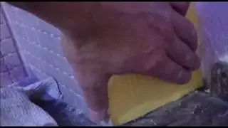 Укладка мозаики на стены в помещении. Особенности укладки, выбор клея и затирки.