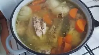 Влог.Варёная ,куриная колбаса в бутылке.Правда или миф.Попробуем.