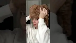 тренд на пушистые шапки 🥹🐶🤎 той пудель #тойпудель #смешныесобаки