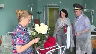 Акция «НаСТОящие земляки» продолжается в Солигорске – в роддоме поздравили маму 900 новорожденного