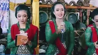 ☺️ijo royo royo gending gede mbak Tari dkk karawitan Roso madu uyon uyon nyamleng klasik paling enak