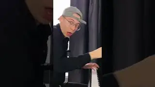 Надеюсь, что я не сильно опоздал🥺 Простите? #пианино #пианист #pedro