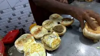 Saddar famous MashaAllah bun kabab | 50 years old |