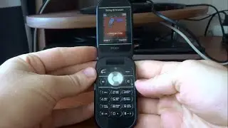Sony Ericsson Z320i incoming call