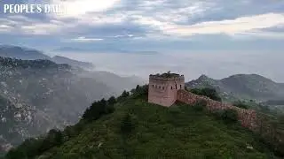 The Futuyu section of China's #GreatWall shrouded in clouds and mist in the early morning after rain