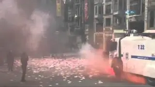 Polisten taraftarlara e-Bilet müdahelesi