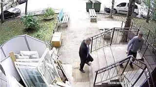 КОЛЛЕКТИВНОЕ ТВОРЧЕСТВО - 12-я парадная - 9-й этаж   Камера1 20190928142045