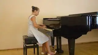 Денисова Анастасия 14 лет Й. Гайдн 