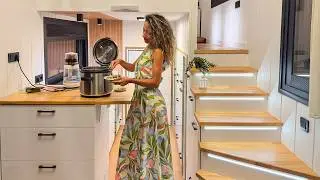 One Day in My Tiny House Garden 🌿 Reset & Edible Makeover