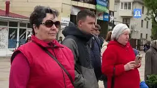 На городской площади сегодня состоялся творческий флешмоб.