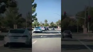 Counting 11 Teslas, a BMW iX, and a Lucid Air during a 5 minute drive in Tesla Town 