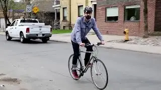 Bikes vs. cars: Should cyclists be allowed to ride through stop signs?