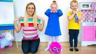 Head Shoulders Knees and Toes SONG | Nursery Rhymes for Babies with Gaby and Alex